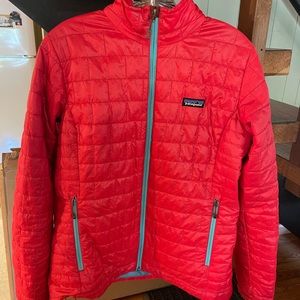 Women’s patagonia red nano puff